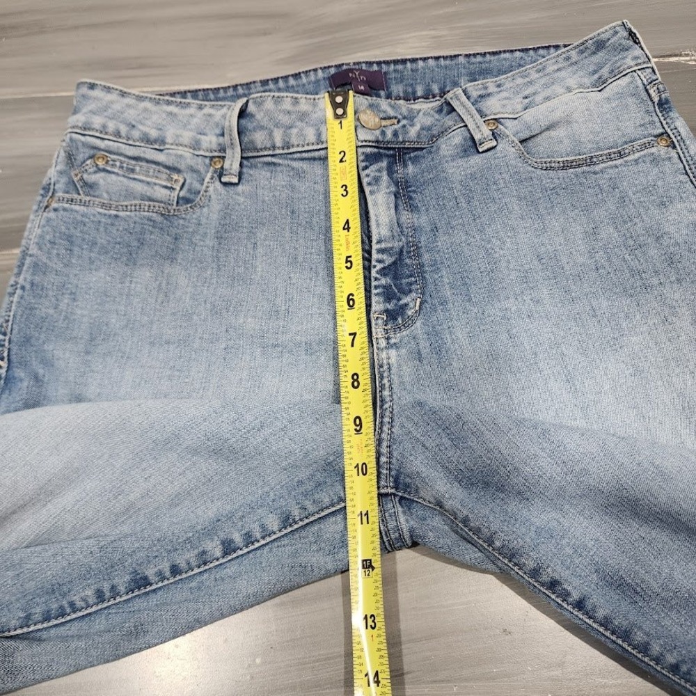 NYDJ Women's Straight Leg Jeans - Light Blue - Picture 8 of 11